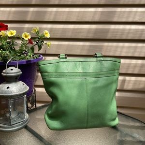 ⬇️50%!! Coach Penelope Bag in Green Pebble Leather